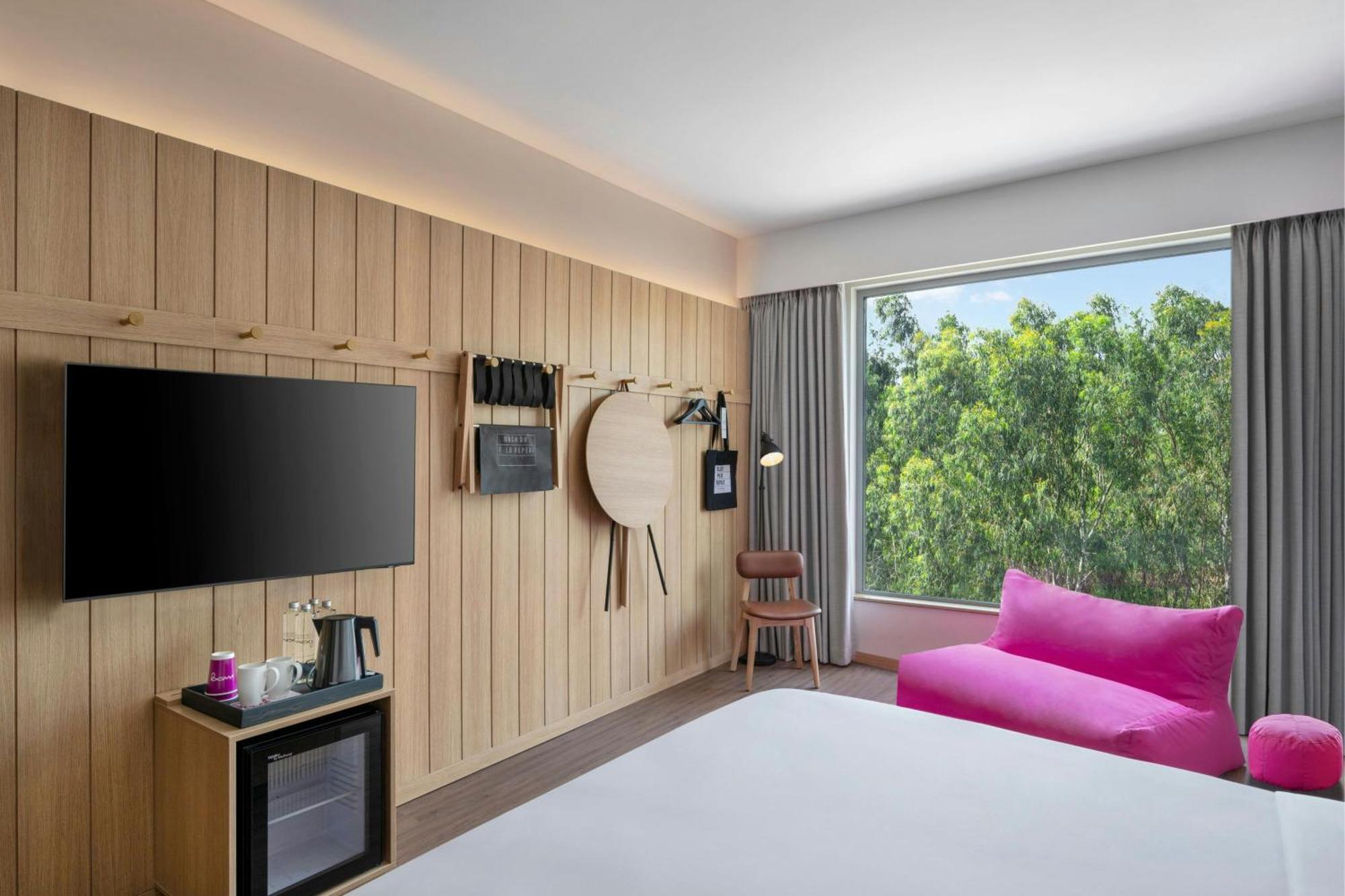Moxy Bengaluru Airport Prestige Tech Cloud Hotel Devanahalli Exterior photo