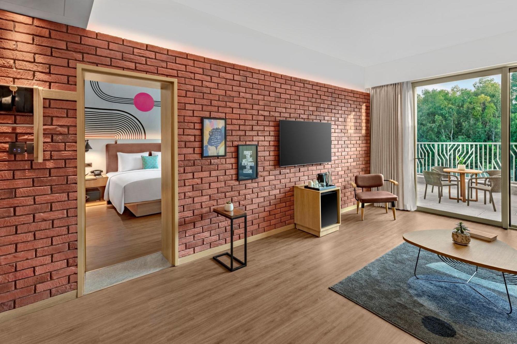 Moxy Bengaluru Airport Prestige Tech Cloud Hotel Devanahalli Exterior photo