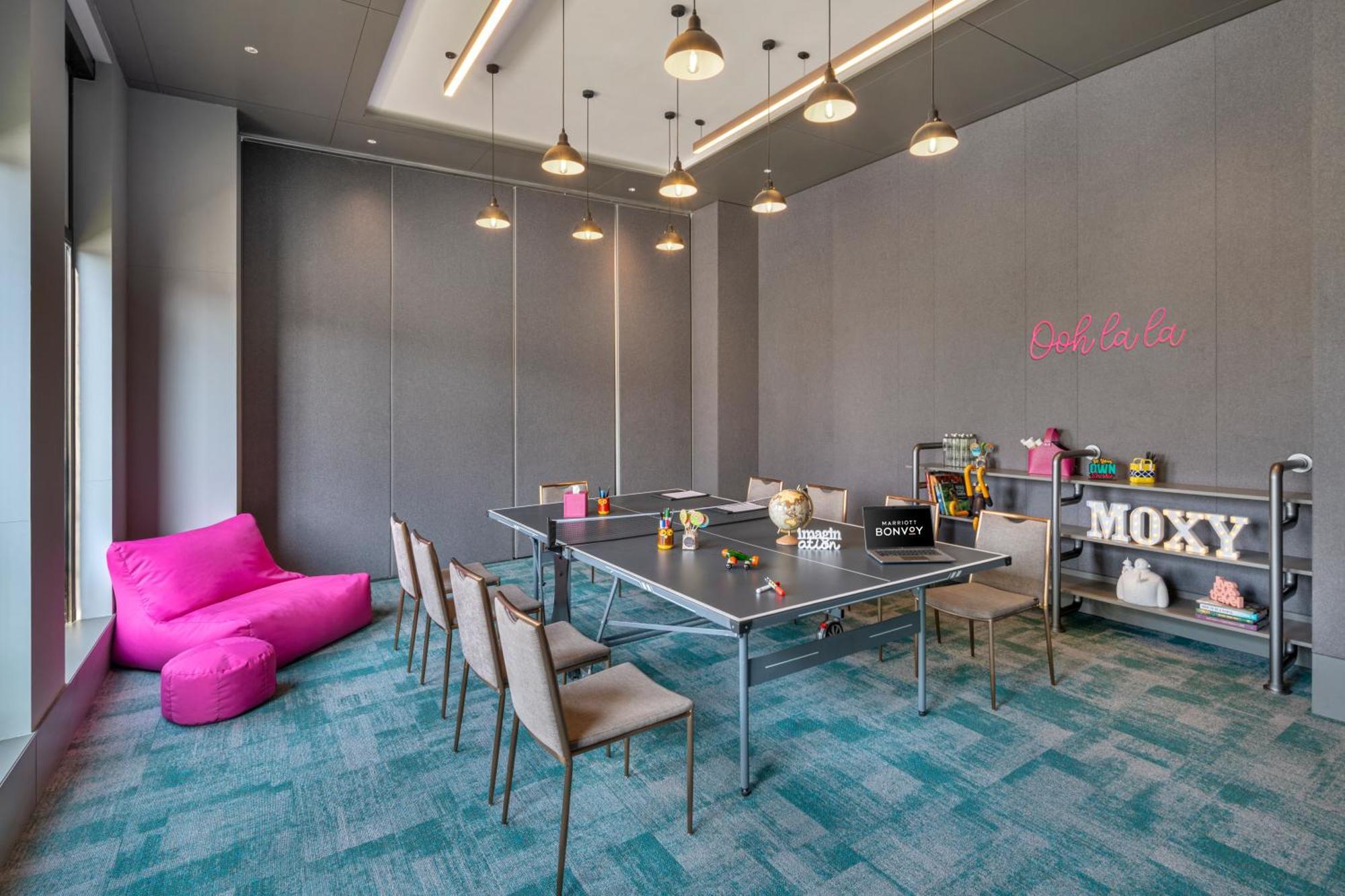 Moxy Bengaluru Airport Prestige Tech Cloud Hotel Devanahalli Exterior photo