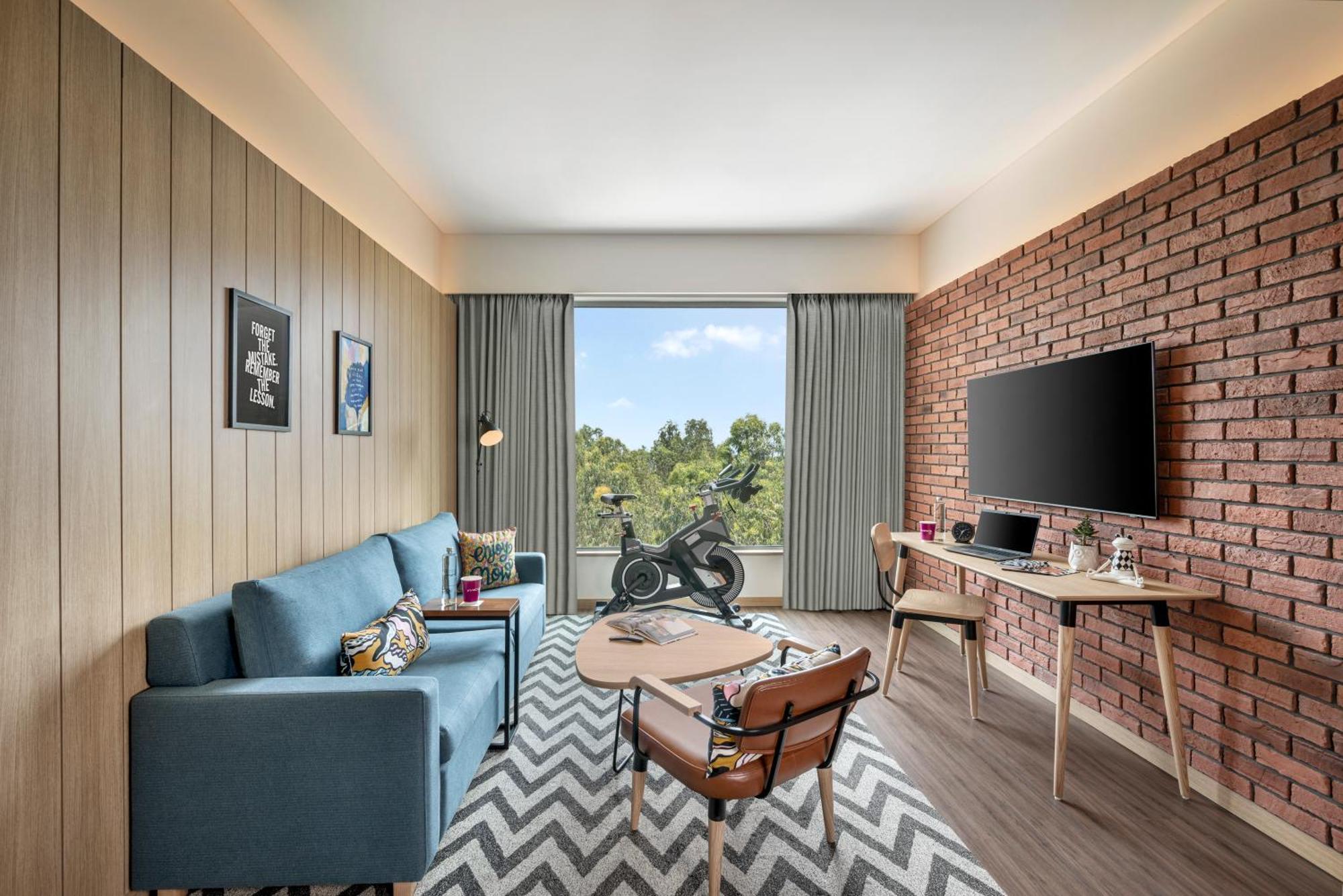 Moxy Bengaluru Airport Prestige Tech Cloud Hotel Devanahalli Exterior photo